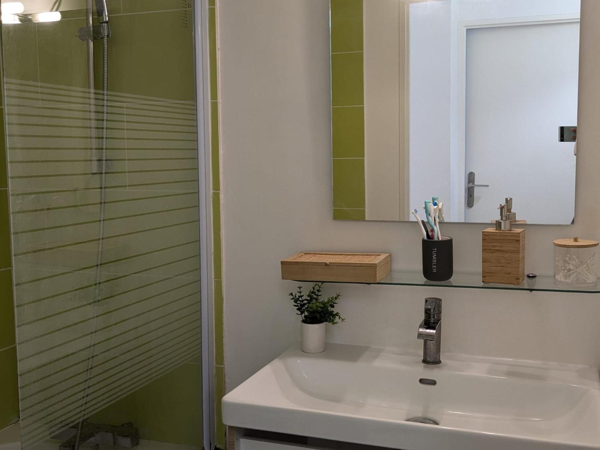 Appartement F3 Proche Disneyland Bussy-Saint-Georges Esterno foto
